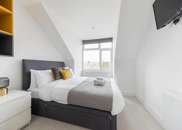 Charming Hotel Laundry Near Tufnell Park