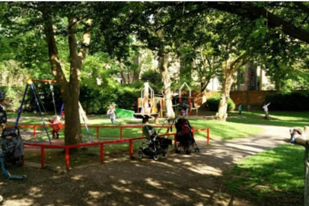 Charming Laundry Near Tufnell Park * Londra