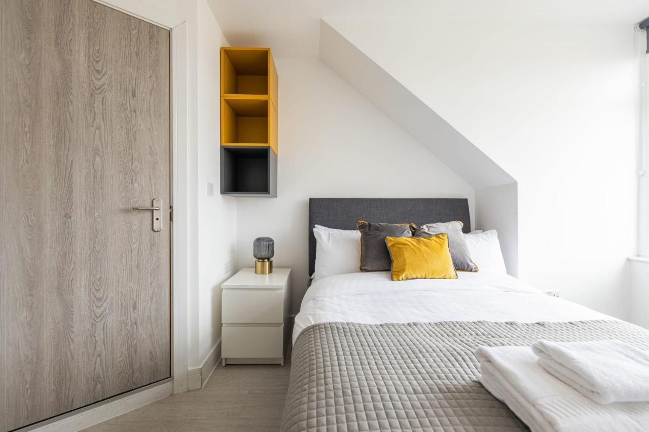 Charming Laundry Near Tufnell Park * Londra